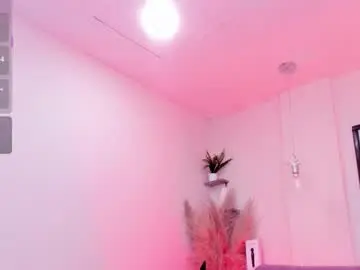 Chaturbate Live Sex of daaniela_moon