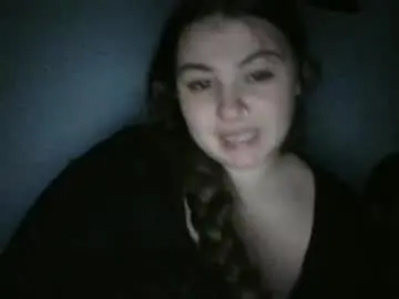 Chaturbate Nude Webcam of midnightmarie123