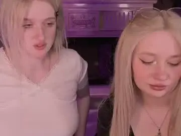 Chaturbate Live Sex Cam of eliejay