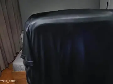 Chaturbate Live Sex of mikestrip