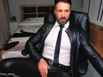 Chaturbate Live Porn of mikestrip