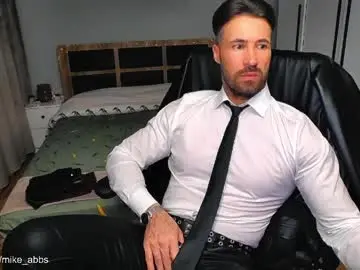 Chaturbate Free Live Porn of mikestrip