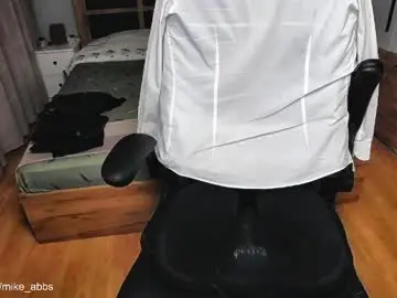 Chaturbate Live Sex of mikestrip