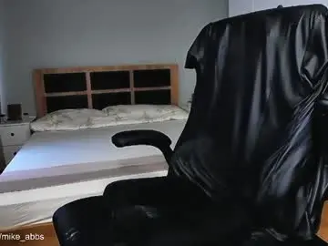 Chaturbate Adult Video Chat of mikestrip