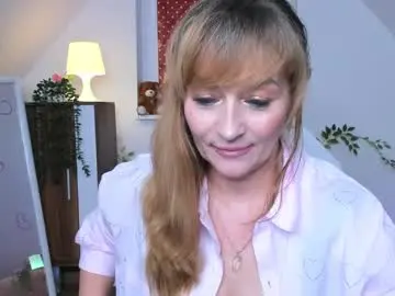 Chaturbate Live Sex Cam of naughtymilane