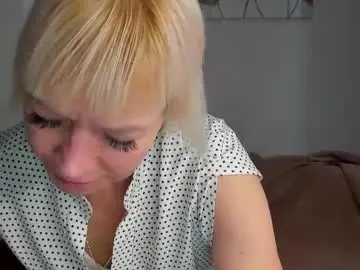 Chaturbate Live Sex Cam of ann_annise