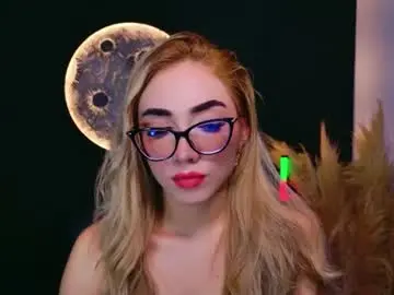Chaturbate Live Sex Cam of sarajonesxxx