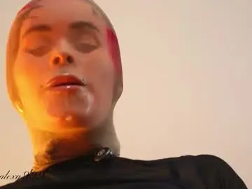 Chaturbate Live Sex Cam of alexa_duque34