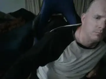 Chaturbate Sex Cam of emsguy1