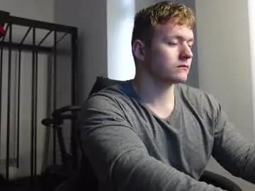 Chaturbate Live Sex Cam of eric_poston