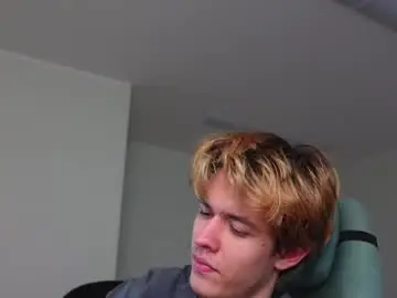 Chaturbate Live Porn of eric_poston