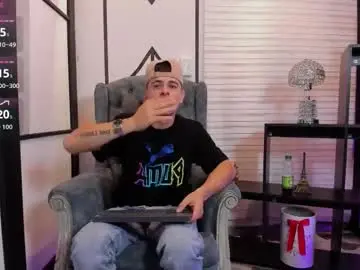 Chaturbate Nude Webcam of juniormorris_
