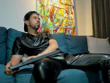 Chaturbate Adult Video Chat of tommy_raym0ndg
