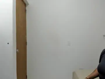 Chaturbate Live Porn of yasmin_ortiz