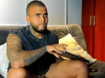 Chaturbate Free Porn Cam of coreymartinez_