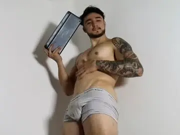 Chaturbate Nude Webcam of latinboyvip_