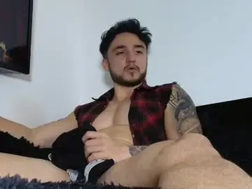 Chaturbate Live Sex of latinboyvip_