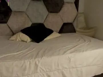 Chaturbate Live Sex Cam of latrellx7