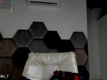 Chaturbate Live Porn of latrellx7