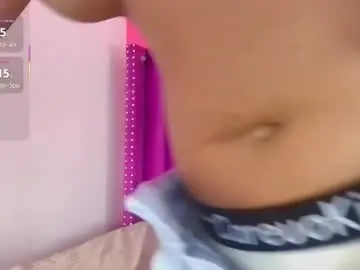 Chaturbate Sex Cam of playfuljust_18