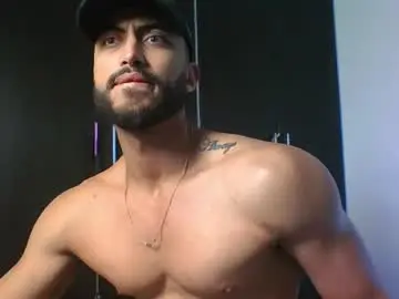 Chaturbate Watch Live Sex Cams of claybrown_