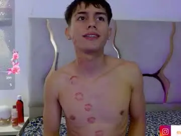 Chaturbate Best live sex cam show of evan_tay