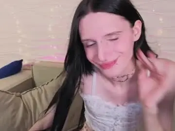 Chaturbate Live Sex Cam of kira_long