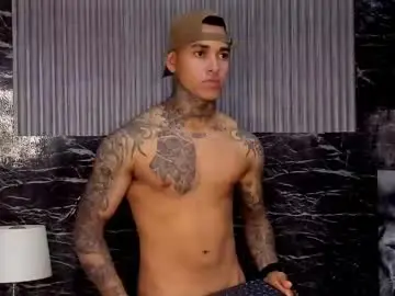 Chaturbate Live Sex Cam of tyler_bell_