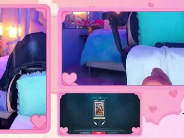 Chaturbate Live Sex Cam of nicoleferrel