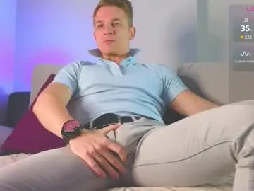 Chaturbate Free Porn Cam of night_wwwolf