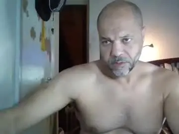 Chaturbate Watch Live Sex Cams of redbone441