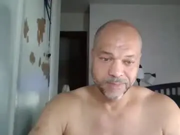 Chaturbate Live Sex Cam of redbone441