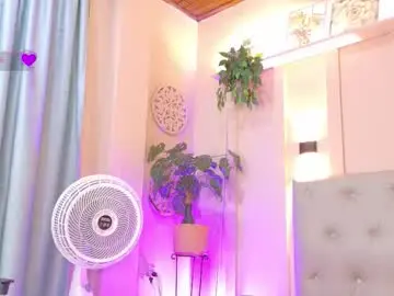 Chaturbate Best live sex cam show of chloerossee