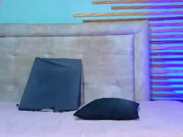 Chaturbate Watch Live Sex Cams of chloerossee