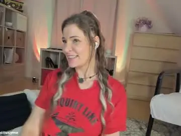 Chaturbate Live Sex Cam of ilucyme