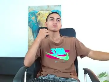 Chaturbate Watch Live Sex Cams of lucass_18