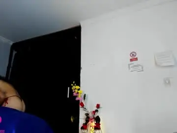 Chaturbate Live Sex Cam of sweettdanielats