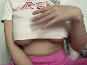 Chaturbate Live Sex Cam of cute_kriss94