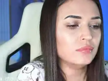Chaturbate Live Sex Cam of anutka_chocolatee