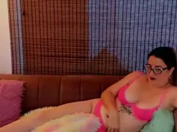 Chaturbate Nude Webcam of ariana_cross_