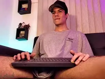Chaturbate Live Porn of derek_stud_