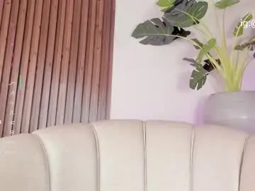 Chaturbate Free Porn Cam of kenykitty