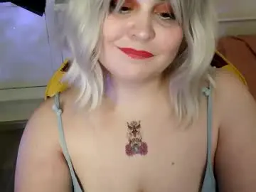 Chaturbate Live Sex Cam of lulovia