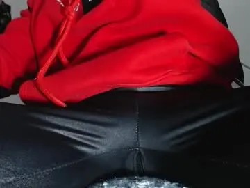 Chaturbate Live Porn of sebastian_025