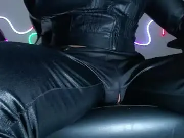 Chaturbate Watch Live Sex Cams of sebastian_025