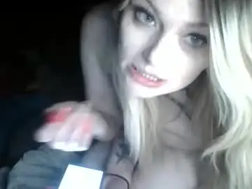 Chaturbate Live Sex Cam of yournakedvalentinex