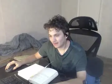 Chaturbate Free Porn Cam of greendynomite_04