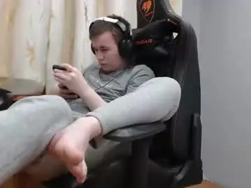 Chaturbate Live Sex Cam of iliaskrisloveee