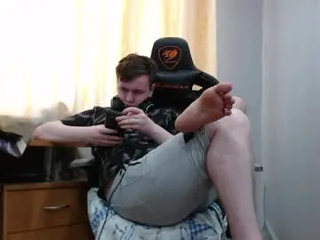 Chaturbate Nude Webcam of iliaskrisloveee