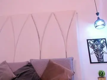 Chaturbate Free Live Porn of justin_whitejs